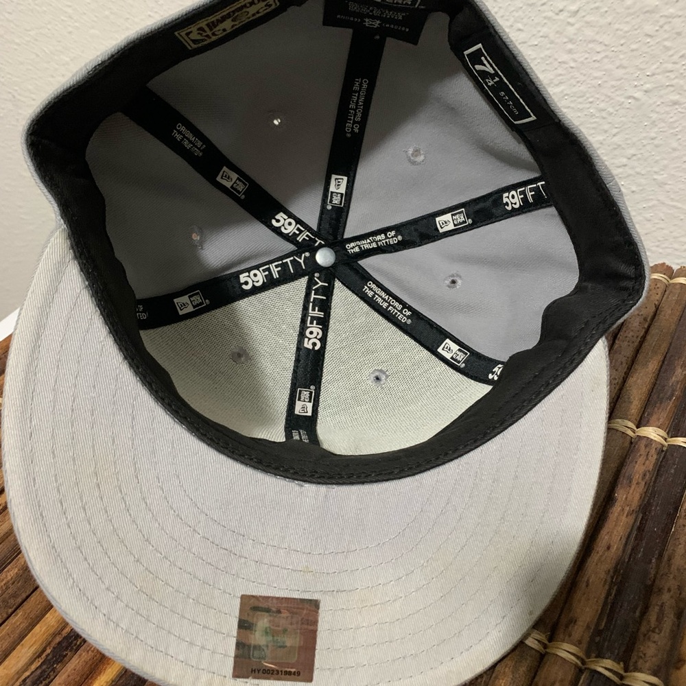 NBA Portland TrailBlazers Hat (silver/grey) 7 1/4 - Picture 3 of 6